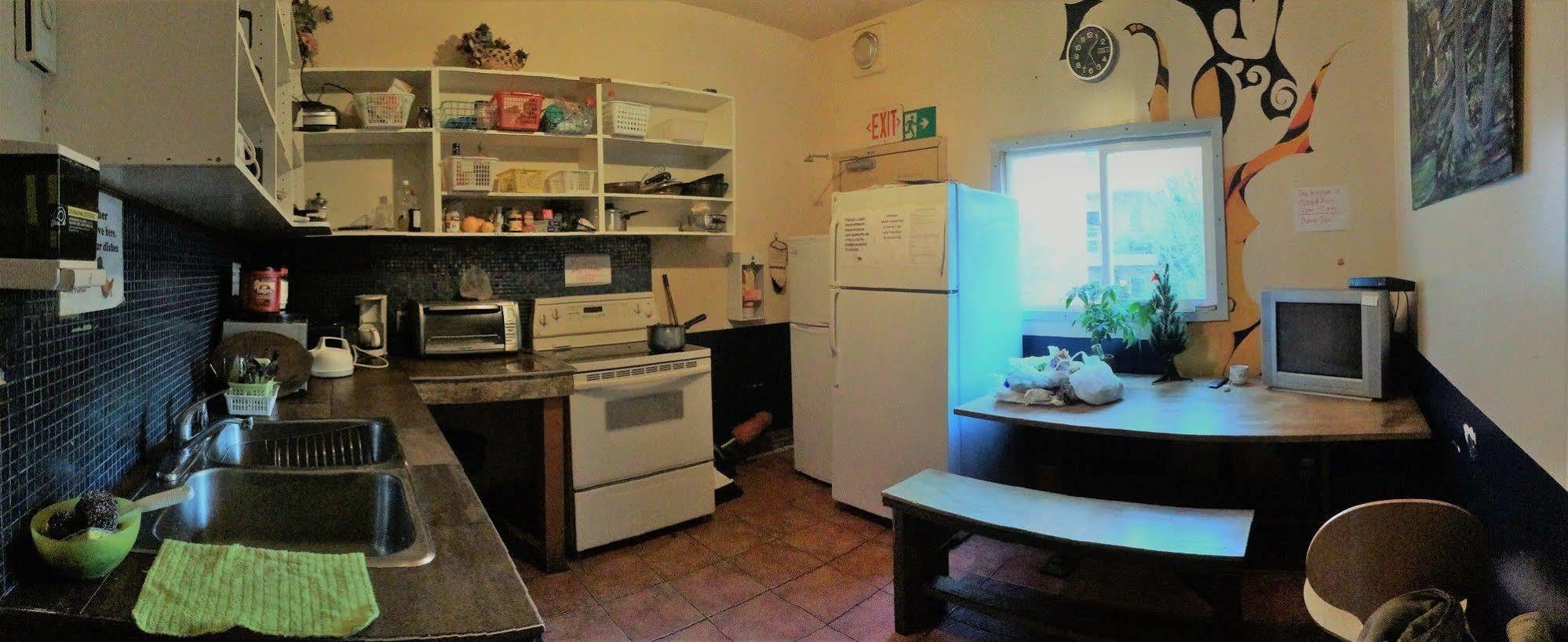 Turtle Hostel Victoria